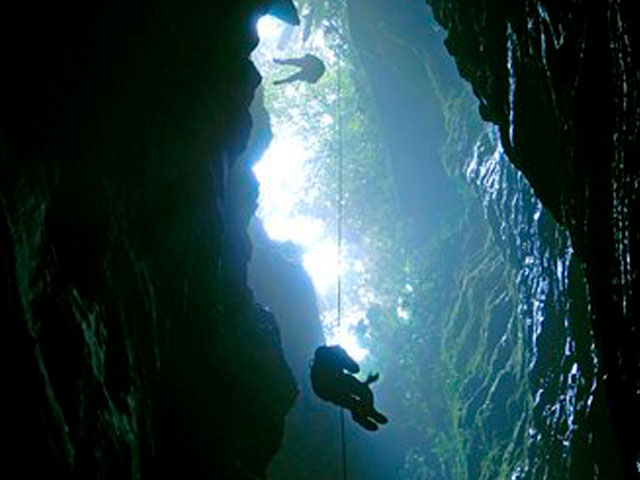 cueva-de-los-tayos-hotspots-tours5